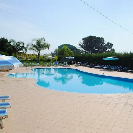 Aquilia Village And Club 酒店